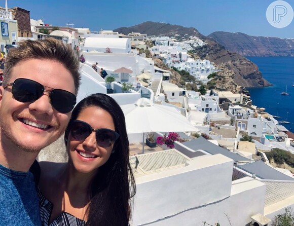 Thais Fersoza e Michel Teló compartilharam imagens da viagem à Grécia no Instagram