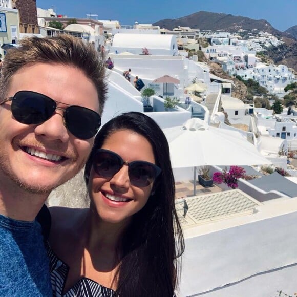 Thais Fersoza e Michel Teló compartilharam imagens da viagem à Grécia no Instagram