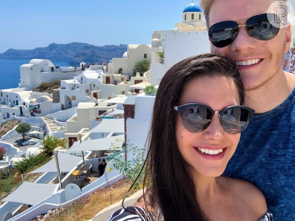 Thais Fersoza e Michel Teló viajaram à Grécia para comemorar o Dia dos Namorados, nesta terça-feira, 12 de junho de 2018