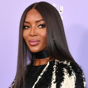 Naomi Campbell manteve os cabelos soltos no 2018 Fragrance Foundation Awards, realizado no Alice Tully Hall, no Lincoln Center, em Nova York, nesta terça-feira, 12 de junho de 2018