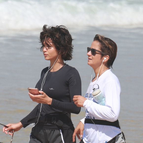 Nanda Costa e a percussionista Lan Lanh são sempre fotografadas juntas