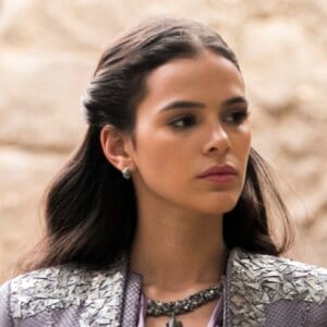 Catarina (Bruna Marquezine) questiona Afonso (Romulo Estrela) nos próximos capítulos da novela 'Deus Salve o Rei': 'Você não percebe que o nosso filho terá a missão de unir ainda mais os nossos reinos? E a nós dois também?'