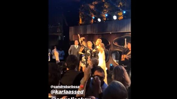 Angélica cantou com Xuxa Meneghel nas bodas de prata da dermatologista Karla Assed, nesta quinta-feira, 14 de junho de 2018