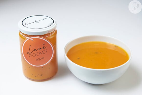 O creme de cenoura é uma das opções oferecidas pelo delivery de comida fresca e saudável no pote Levê