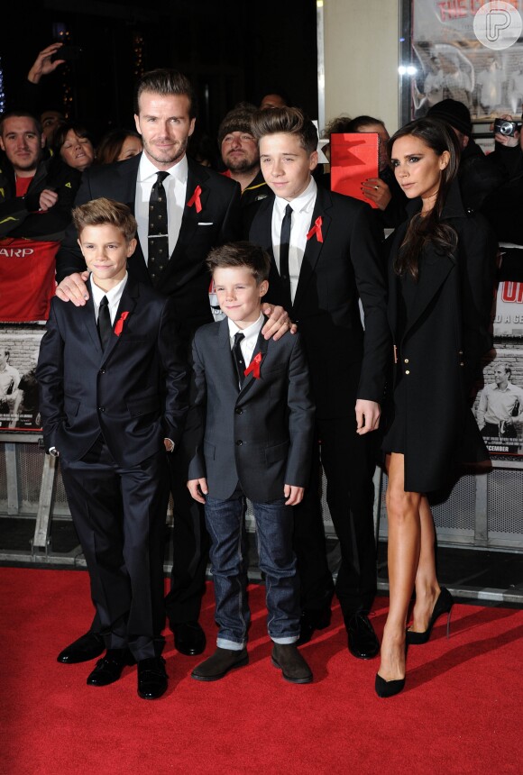 Victoria Beckham e David Beckham são pais de Brooklyn, de 19 anos, Romeo, de 15, Cruz, de 13, e Harper, de 6