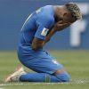 Neymar caiu no choro após vitória da seleção brasileira sobre a Costa Rica na Copa do Mundo