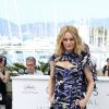 A modelo Vanessa Paradis usa vestido da marca no festival de Cannes