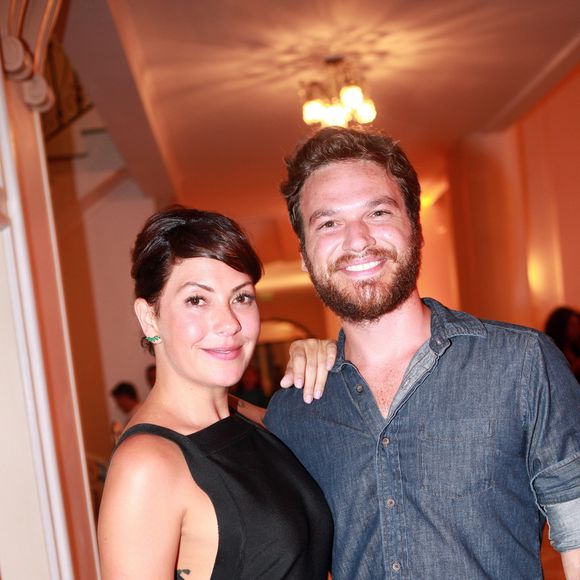 Fabiula Nascimento valoriza a liberdade no relacionamento com Emilio Dantas: 'O dia em que começar a desconfiar, sentir ciúme, é melhor ir embora. Tenho medo de perder de morte. Para o mundo ou para outra pessoa, não'