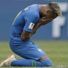 Neymar chorou no gramado após a partida contra a Costa Rica