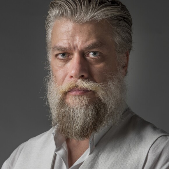 'Os relacionamentos valem a pena quando as pessoas estão inteiras nisso e com vontade que isso se realize', disse Fabio Assunção