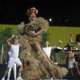 Em show no Rock in Rio Lisboa, Anitta veste figurino em homenagem a Carmen Miranda