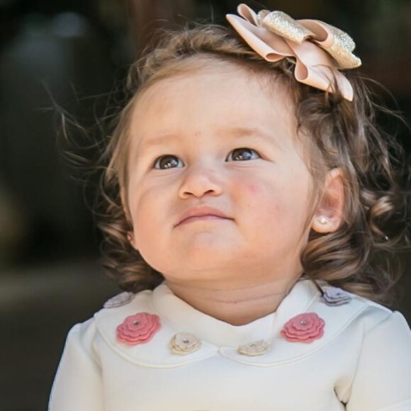 Madalena, filha de Yanna Lavigne e Bruno Gissoni tem uma conta no Instagram