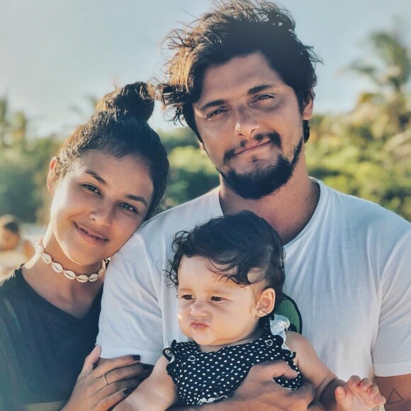 Yanna Lavigne explicou discrição em casamento com Bruno Gissoni