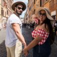  Fabiana Karla e o namorado, Diogo Mello, curtiram viagem romântica pela Itália 