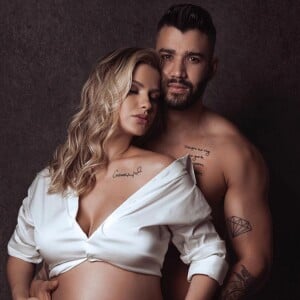 Gusttavo Lima posou com Andressa Suita, grávida do segundo filho do casal