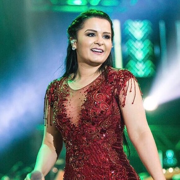 Maraisa explicou por que tinha apagado fotos do noivo de suas redes sociais no final do ano passado