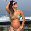 Mayra Cardi mostra barriga aos sete meses de gestação, em 7 de julho de 2018