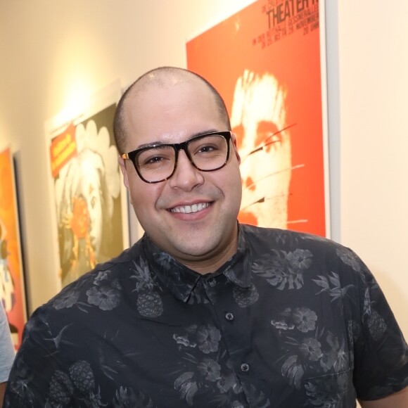 Tiago Abravanel retribuiu a mensagem do avô Silvio Santos e de Iris Abravanel: 'Muito obrigado pelas palavras e boas vibrações. Conto com o voto e torcida de vocês e de todo esse Brasil'