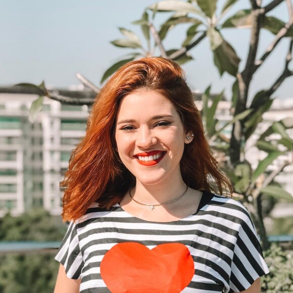 'Gente, sabe quando eu ia pensar que conseguiria viver o que eu tenho vivido e que minha vida tomaria os rumos que ela está tomando? Nunca! Vou continuar compartilhando minhas alegrias aqui e que a vida seja cheia de sucesso', vibrou Ana Clara