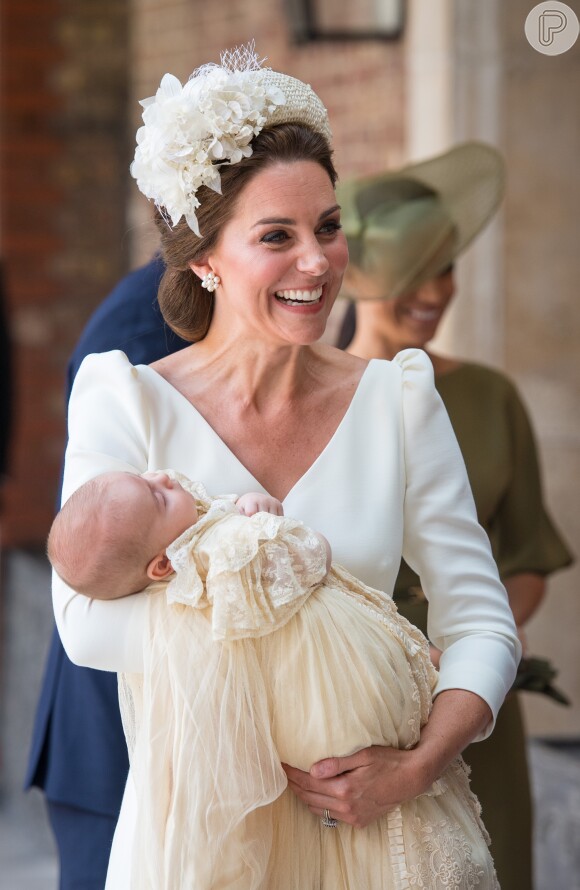 Filho de Kate Middleton e príncipe William, Louis, de 11 semanas, foi batizado nesta segunda-feira, dia 9 de julho de 2018, na Capela Real do Palácio de St. James, em Londres, na Inglaterra