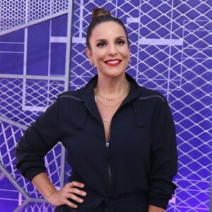 Após ter gêmeas, Ivete não tem pressa para se encaixar nos padrões estéticos