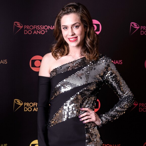 Sophia Abrahão vai ganhar a companhia de Vivian Amorim e Fernanda Keulla na apresentação do 'Vídeo Show'