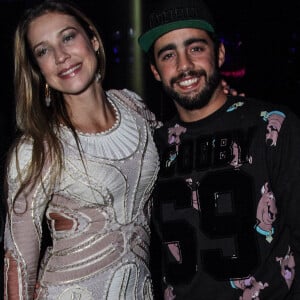 Luana Piovani e o marido, Pedro Scooby, visitaram Portugal recentemente para procurar casa para alugar