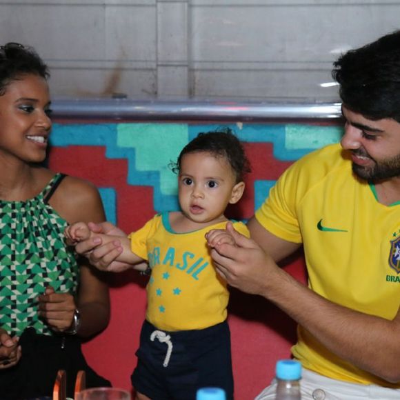 'Agora tenho muitos motivos para voltar a trabalhar, tenho meu filho, que é a pessoa que mais amo no mundo, e quero fazer tudo por ele', disse Aline Dias