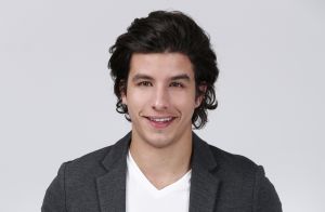 Ricky Tavares usa lente para viver cego na novela 'Jesus': 'Só consigo ver 20%'