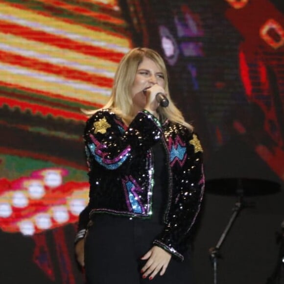 Marília Mendonça exibiu a silhueta mais magra no show no Festival Expocrato 2018, no Ceará, nesta quinta-feira, 19 de julho de 2018