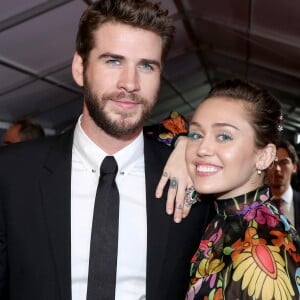 O jornal 'Daily Mail' noticiou que Liam Hemsworth tinha rompido o noivado com Miley Cyrus
