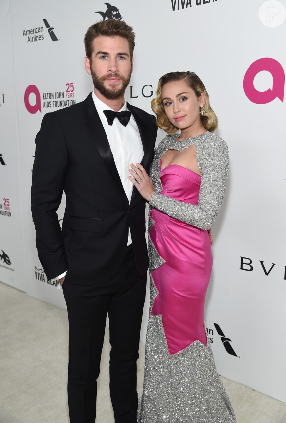 Liam Hemsworth e Miley Cyrus estão juntos há nove anos