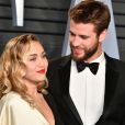  'Eles estão muito juntos e estão tentando ser mais reservados em relação ao relacionamento', disse uma fonte sobre  Liam Hemsworth e Miley Cyrus