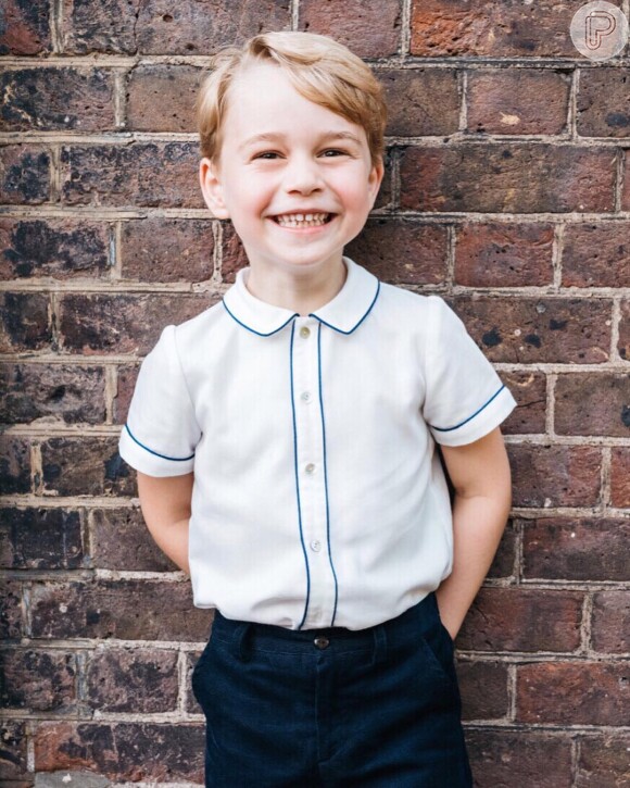 O Palácio de Kensington compartilhou uma nova do príncipe George para comemorar os cinco anos do filho de Kate Middleton e príncipe William