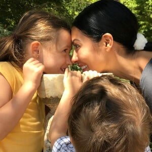 A sertaneja Simaria é mãe de Giovanna e Pawel