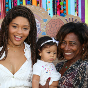 Yolanda viu a mãe, Juliana Alves, desfilar em evento de moda realizado na Bahia