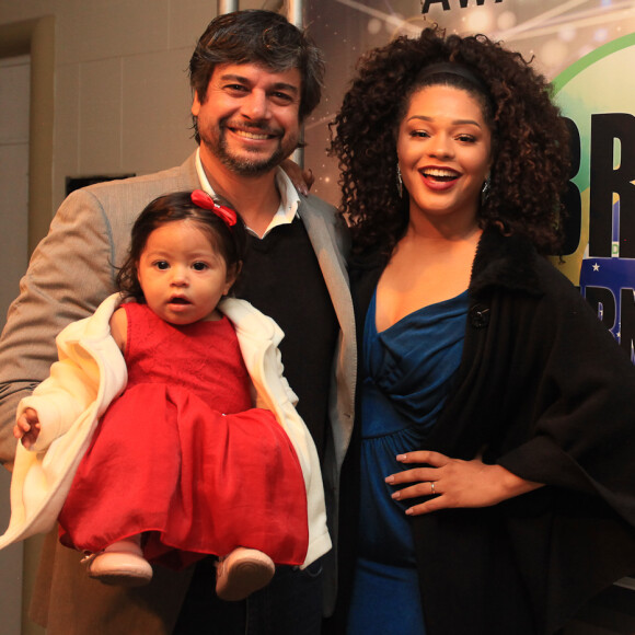 Filha de Juliana Alves é sempre clicada em produções cheias de estilo