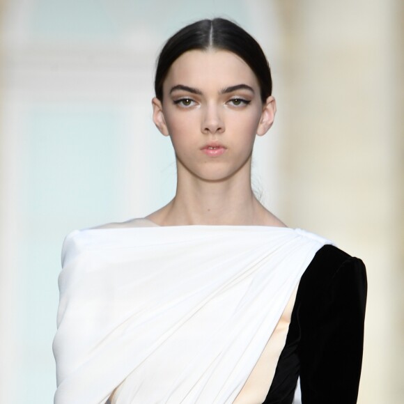 Além do look da própria Givenchy