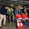 Angélica e Luciano Huck desembarcaram com os filhos no aeroporto de Guarulhos, em São Paulo, na tarde desta segunda-feira, 28 de julho de 2014