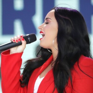 Demi Lovato lançou recentemente o single 'Sober', que diz: 'Eu sinto muito / Eu não estou mais sóbria'