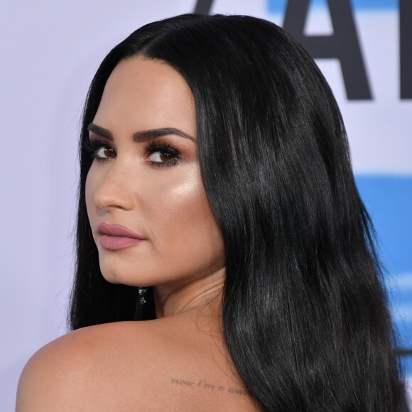 Aos 25 anos, Demi Lovato é uma das artistas jovens mais influentes do mundo com quase de 70 milhões de seguidores nas redes sociais