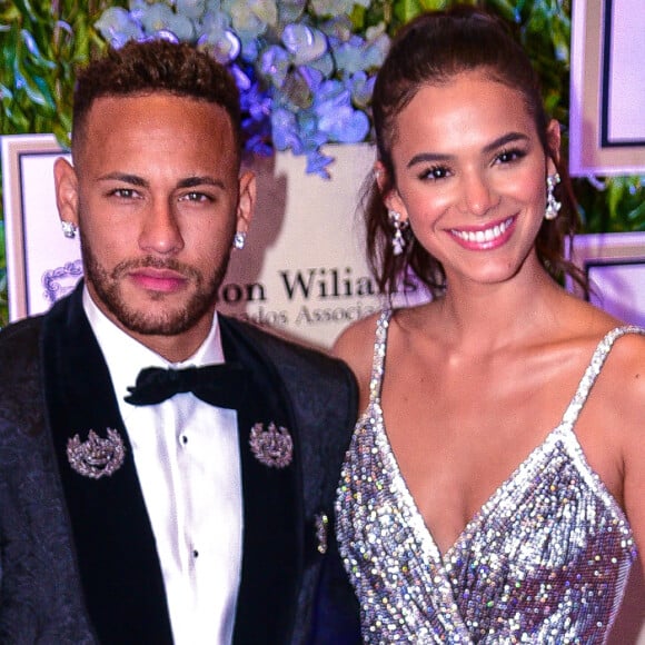 Padrinhos! Neymar e Marquezine vão a casamento de amigo com Davi Lucca nesta terça-feira, dia 24 de julho de 2018