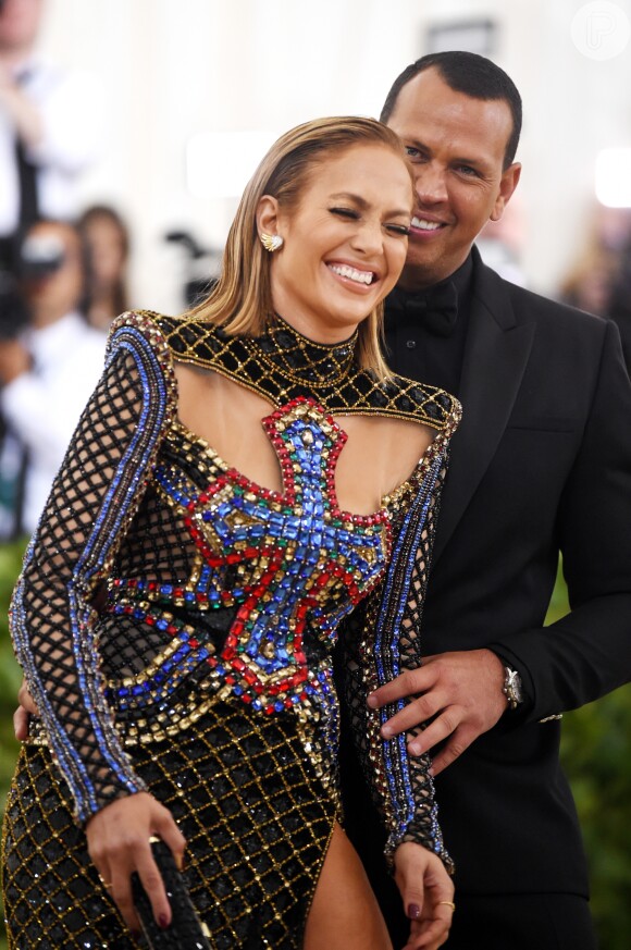 Jennifer Lopez postou foto junto do namorado, o ex-jogador de futebol americano Alex Rodriguez