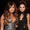Demi Lovato e Selena Gomez eram amigas na infância, mas se distanciaram com o passar dos anos