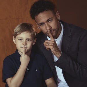 Neymar e o filho, Davi Lucca, mostraram intimidade ao fotografarem a campanha de Dia dos Pais da C&A