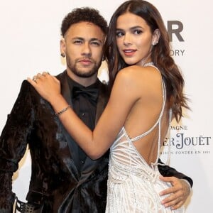 Neymar quis presentear Bruna Marquezine, sua namorada, com festa em comemoração ao seu aniversário