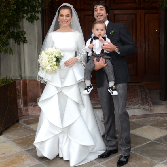 Com filho, Júlio, de pajém, Bruna Hamú festeja casamento com Diego Moregola neste domingo, dia 29 de julho de 2018