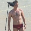 Wagner Moura grava novo filme e exibe corpo sarado em praia do Rio. Fotos!