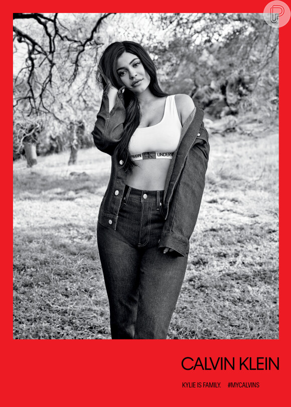 As fotos fazem parte da campanha #MYCALVINS que envolve as linhas de jeans e underwear da marca; na foto Kylie Jenner