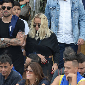 Rafaella Santos passou por cirurgia no ombro após se machucar na Copa